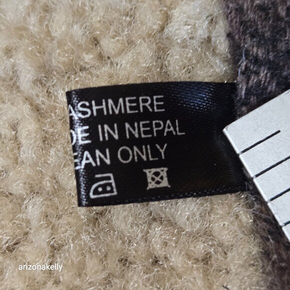 Cashmere Buffalo Plaid Scarf Brown and Black - Picture 8 of 8